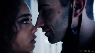 Mouth watering mulatto Scarlit Scandal is fucked by hot blooded guy